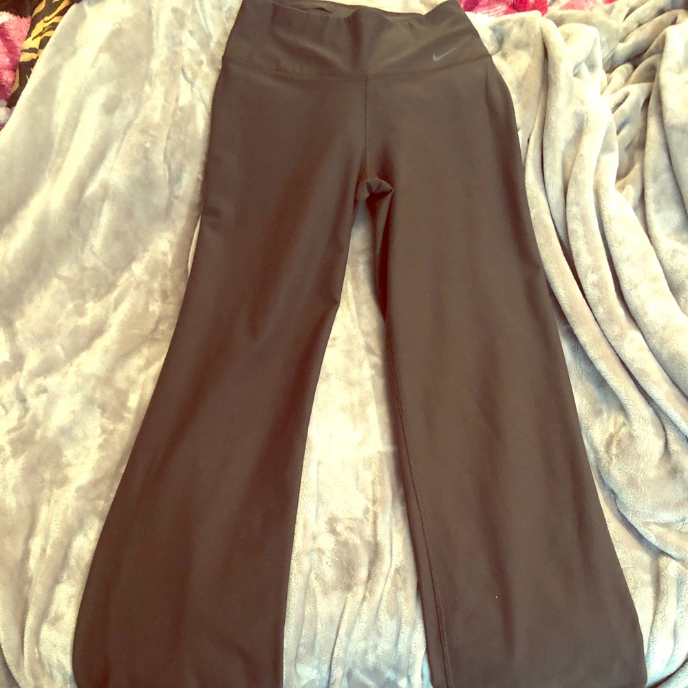 Nike Work Out Yoga Pants